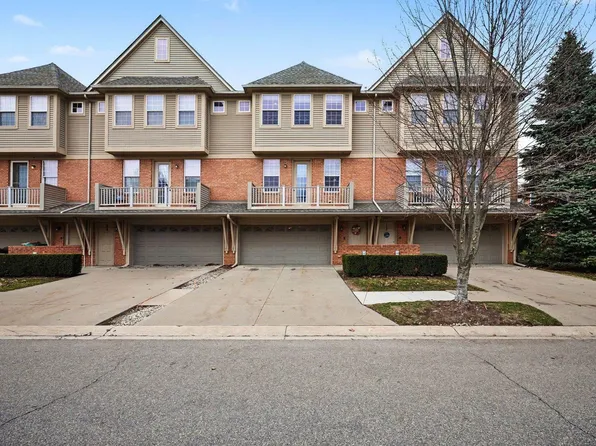 56659 Long Island Dr, Shelby Township, MI 48316