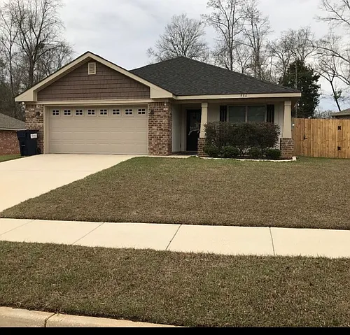 986 Tudor Ln Photo 1