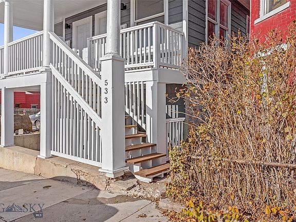 3rd image of 533 W Park St