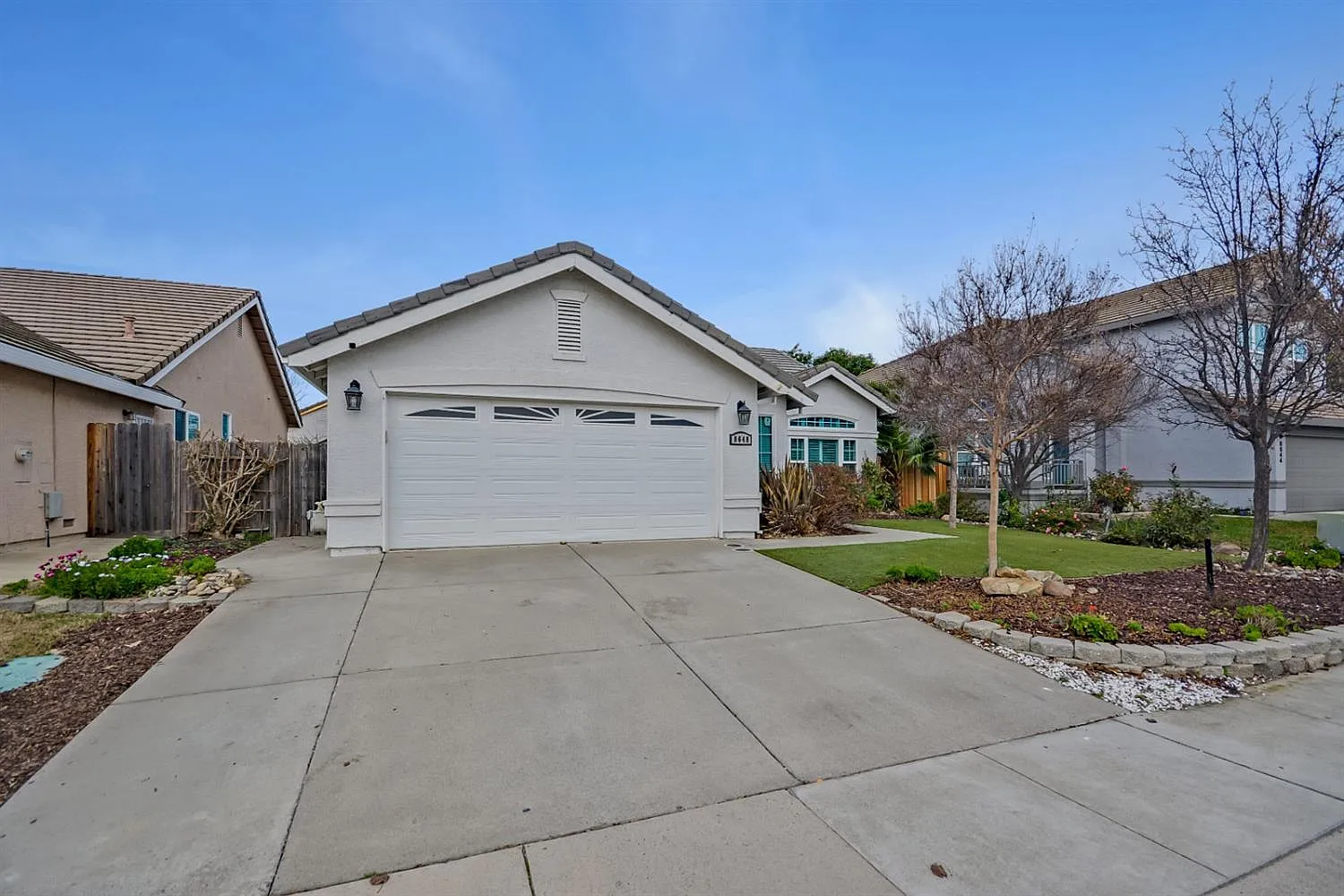 8648 Spring House Way photo 1