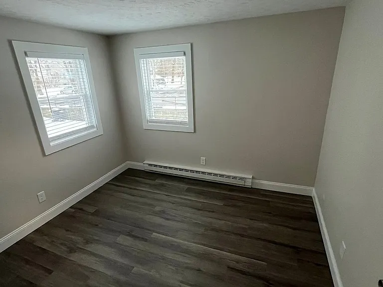 8-12 Perry St — Photo 32