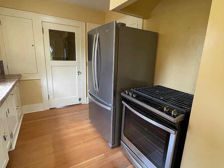 5253 NE 30th Ave — Photo 9