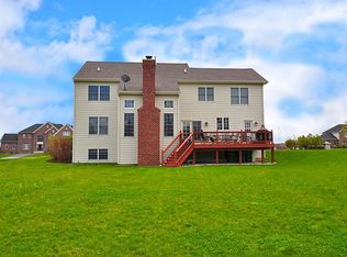 10 Twin Eagles Ct, Hawthorn Woods, IL 60047