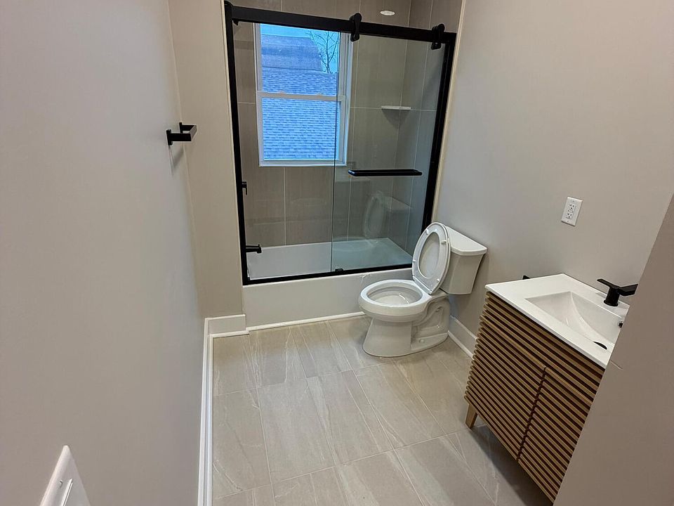 2nd image of 142 State St