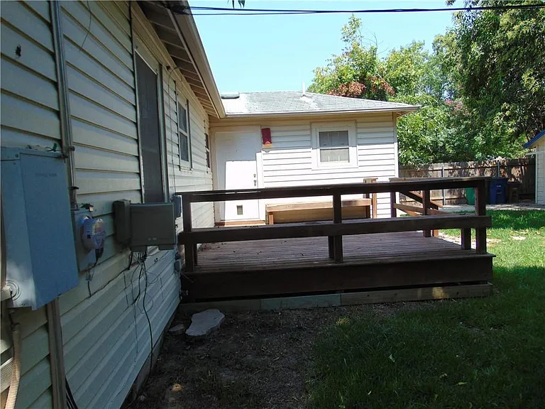 1508 Richcreek Rd — Photo 2