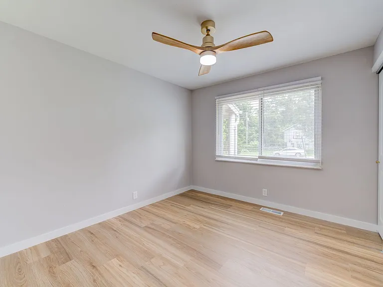 2303 Ida Dr — Photo 12