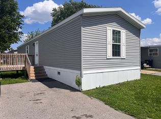 721 Collins Dr, Waukee, IA 50263