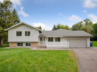 7230 Timber Ln N, Maple Grove, MN 55369