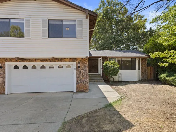 2700 Cambridge Rd, Cameron Park, CA 95682