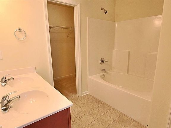 4th image of 1103 Langston Dr