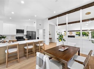 558 Vista Flora, Newport Beach, CA 92660