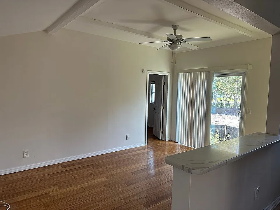 Vaulted Ceiling in Living