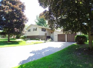 1951 Tiley Cir, Commerce Township, MI 48382