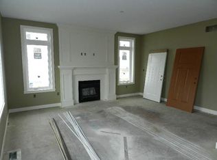 652 SW Springfield Dr, Ankeny, IA 50023