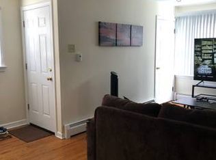 1781 Sherwood Rd, Schenectady, NY 12303