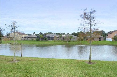 2nd image of 2417 Vineyard Cir