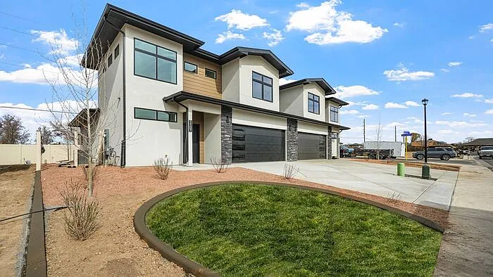 1107 Mee Canyon Cir — Photo 30