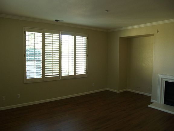 4th image of 5262 N Forestdale Cir