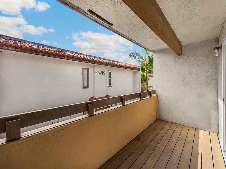2521 W Sunflower Ave #R8 — Photo 25