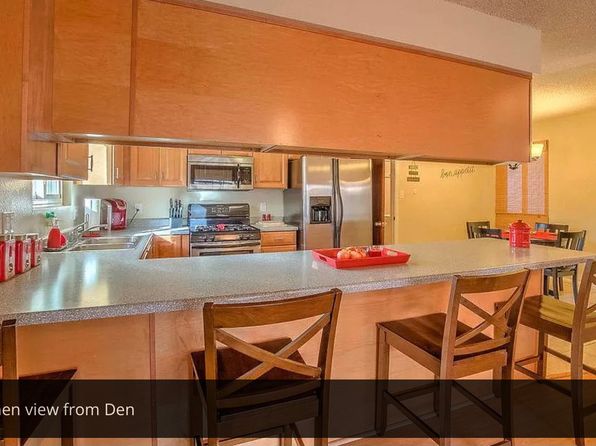 6300 Avenida La Costa NE