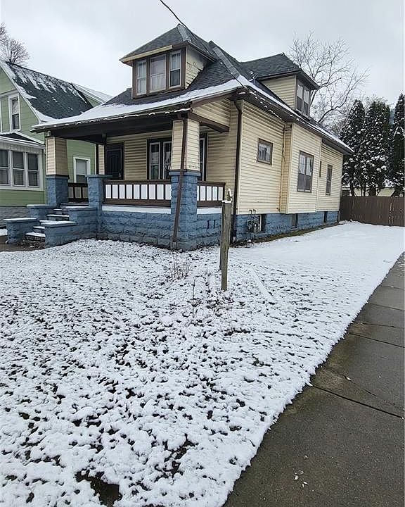 1st image of 98 Durham Ave #1