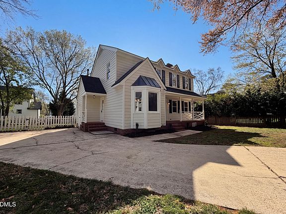 2nd image of 8612 Clovehitch Ct