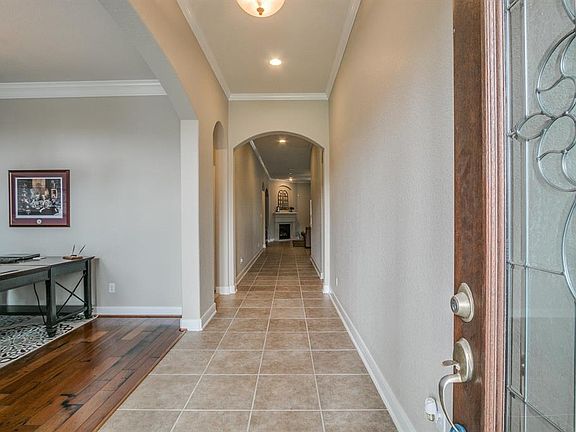 2nd image of 17507 Ohio Canal Ct