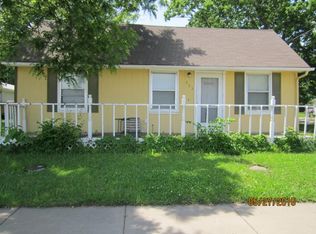 203 N Webster St, Spring Hill, KS 66083