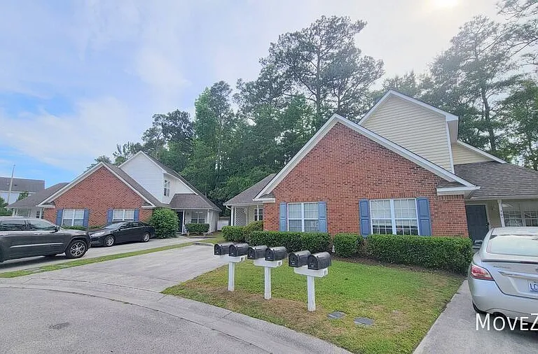 305 Saint Rosea Dr — Photo 6