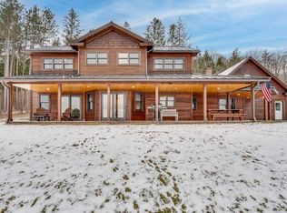 385 Diggins Rd, Hyde Park, VT 05655
