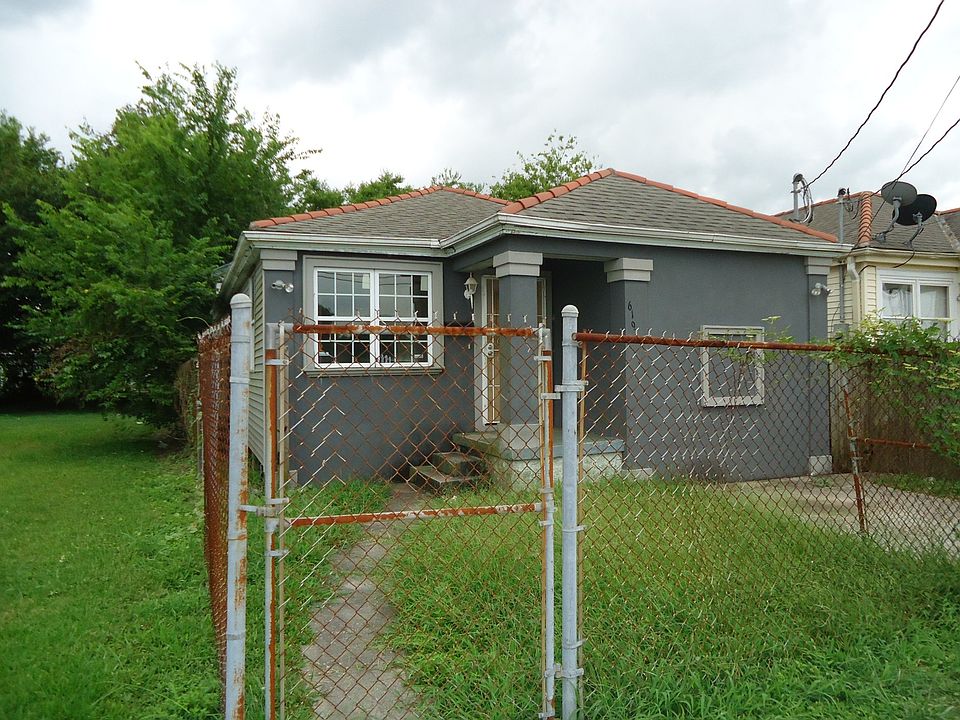 1st image of 619 Gordon St
