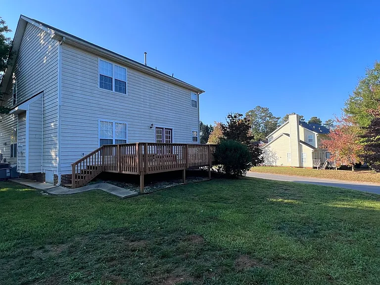 201 Tecumseh Ct — Photo 32