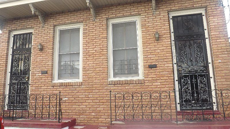 1st image of 2117 Onzaga St