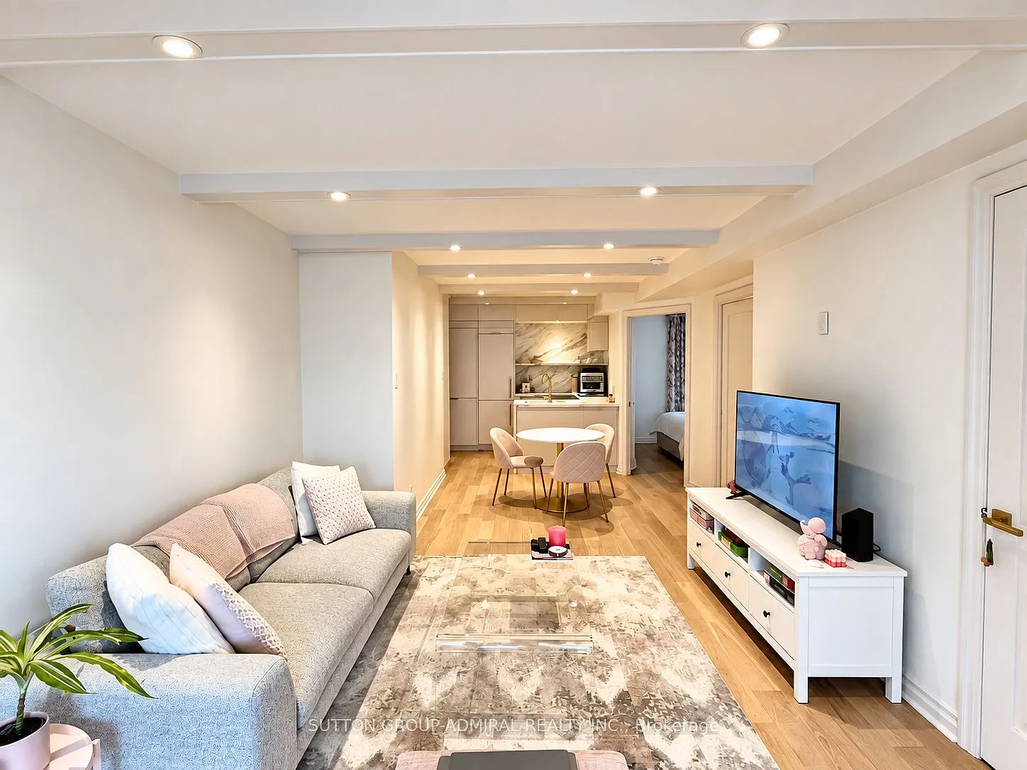 2 bed, $3,100 — Photo 2