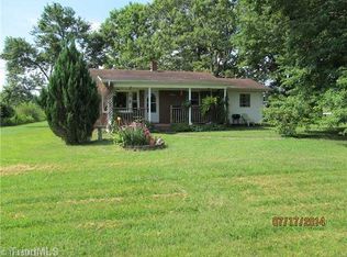 151 Goodall Ln, Dobson, NC 27017