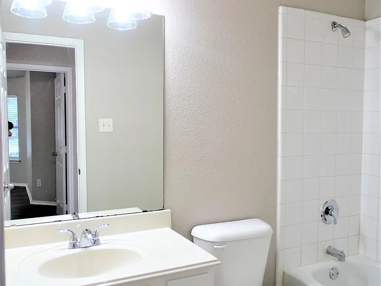 2809 Briargrove Ln — Photo 15