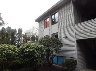 6711 106th Ave NE APT 203, Kirkland, WA 98033