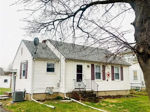 928 Cedar St, Elmira, NY 14904