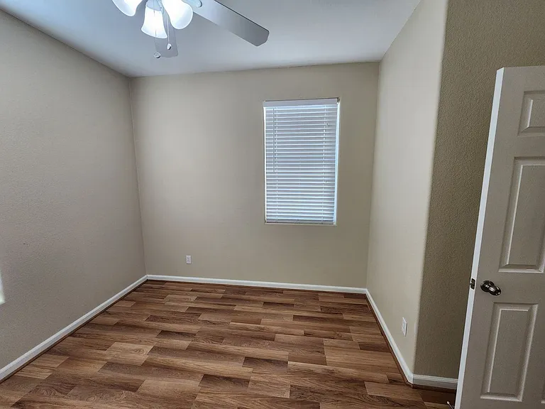 936 Haycastle Ct — Photo 29