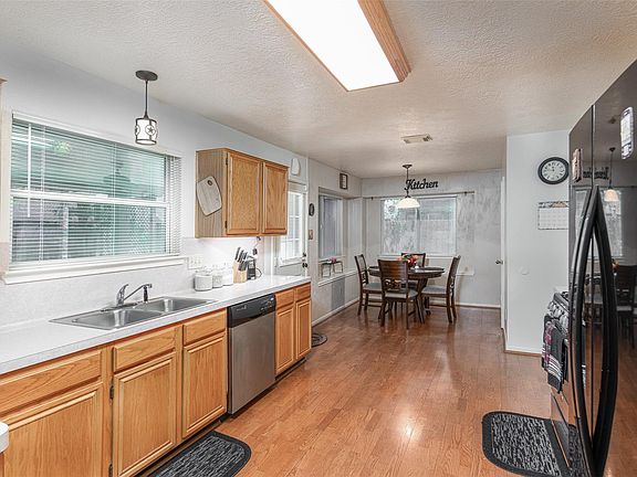 5th image of 22418 Willow Branch Ln