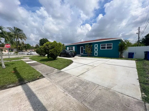 1021 NE 153rd Ter, North Miami Beach, FL 33162