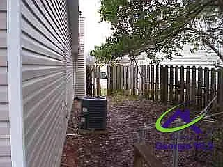 2 bed, 2.0 bath, 1100 sqft, $1,000 — Photo 2