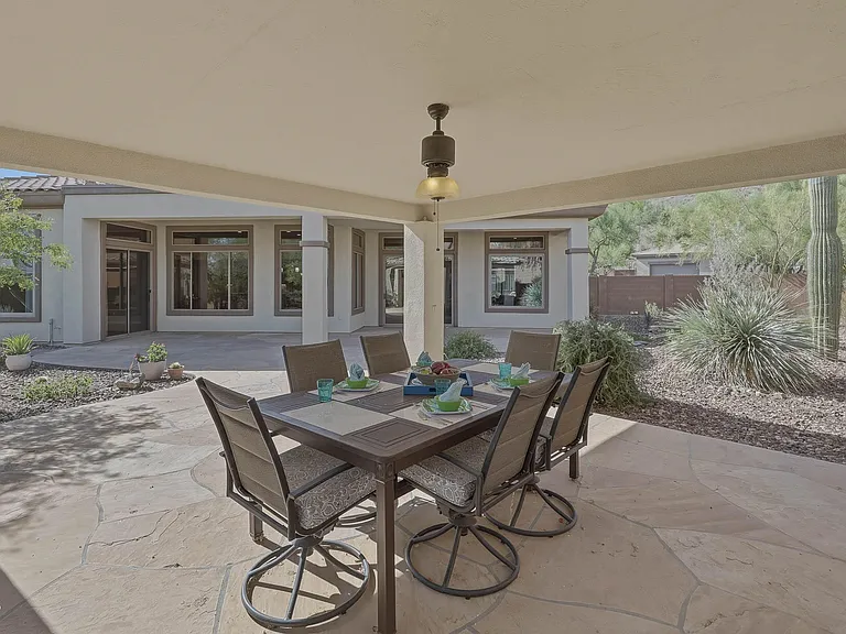 2129 W Legends Way — Photo 46