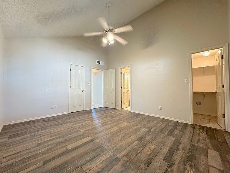 8511 Victor Ln — Photo 13