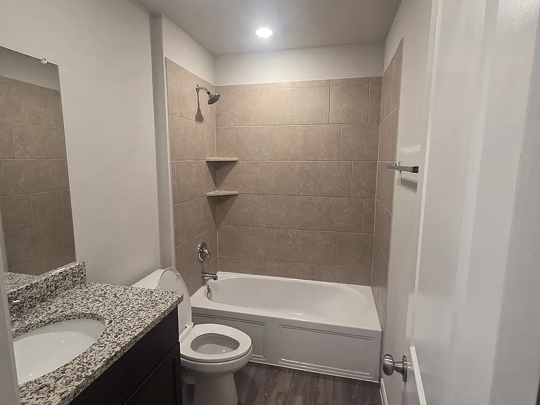 5415 Tallgrass Blvd — Photo 2