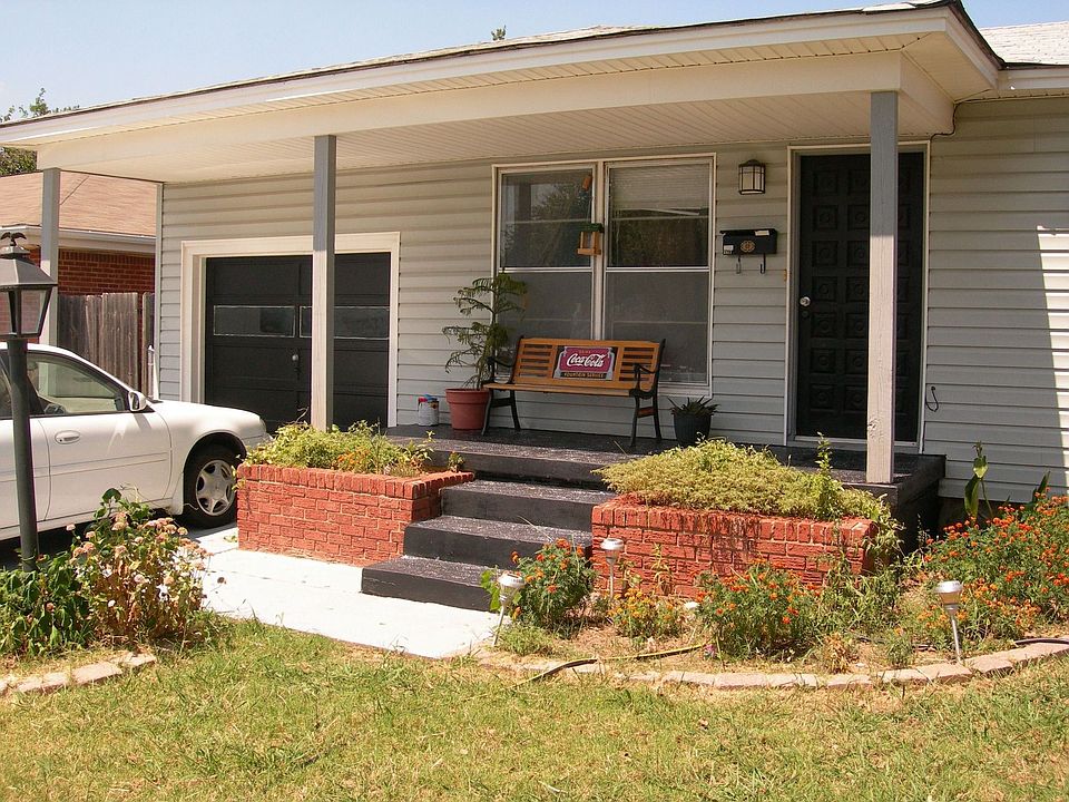3817 NW Columbia