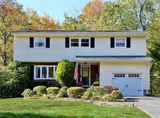 62 Schriever Ln, New City, NY 10956