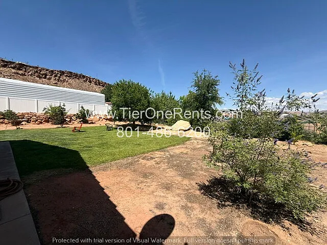 2319 S 1950 E — Photo 4