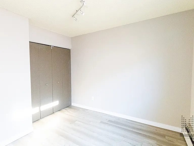 832 4a St NE — Photo 16