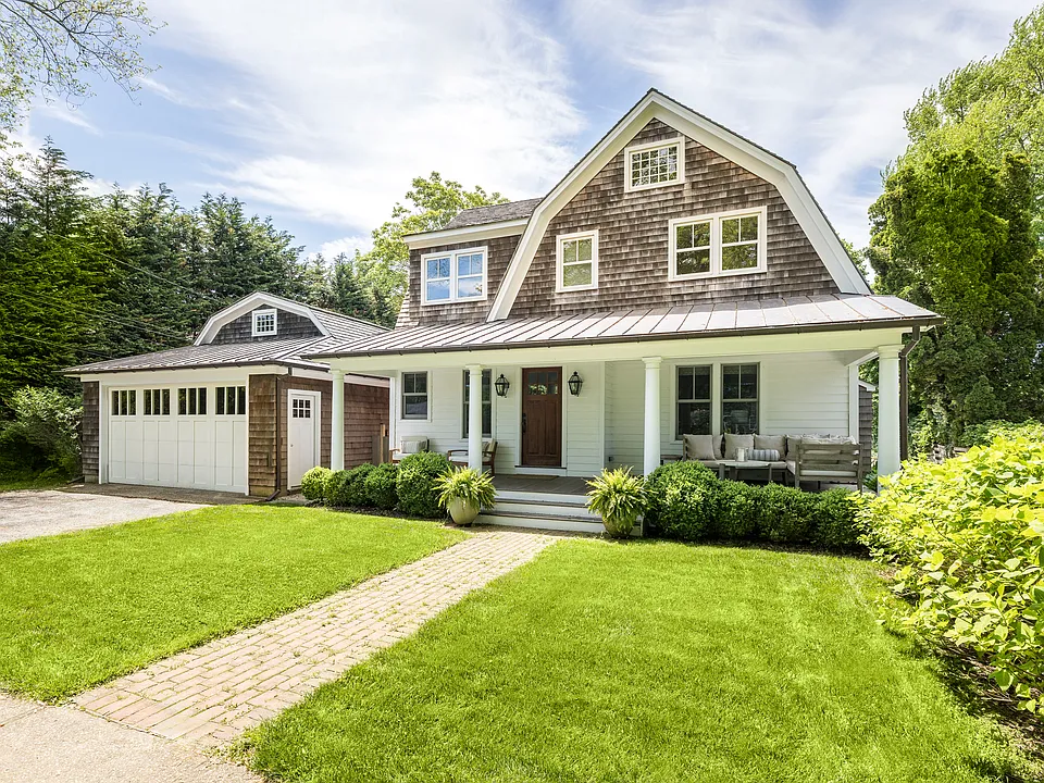 25 Cooper Ln